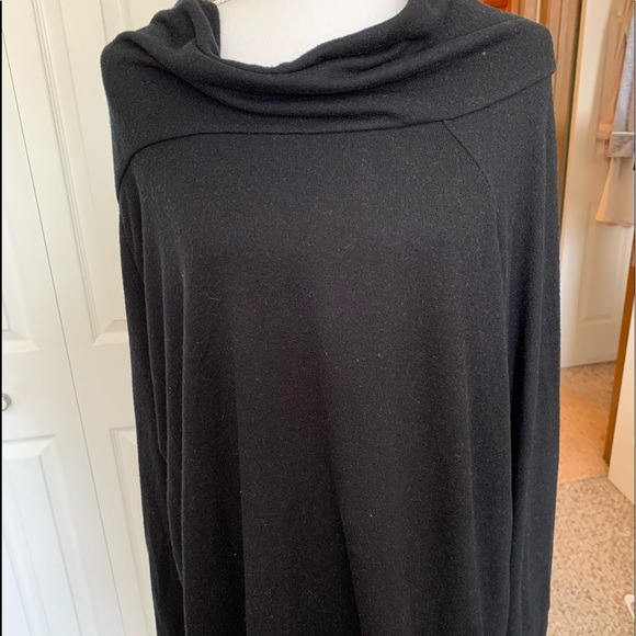 Sweaters - Never worn, peace love world top from QVC💗